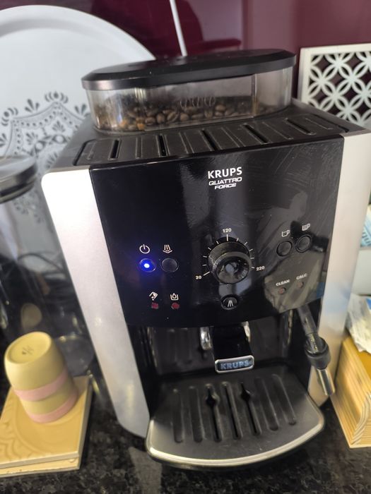 Máquina café automática Krups