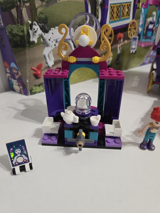 LEGO Friends. Magiczny wóz 41688