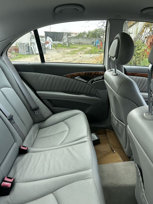 Mercedes Benz E220 CDI