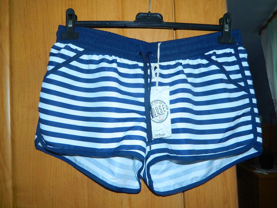 Spodenki kąpielówki w paski