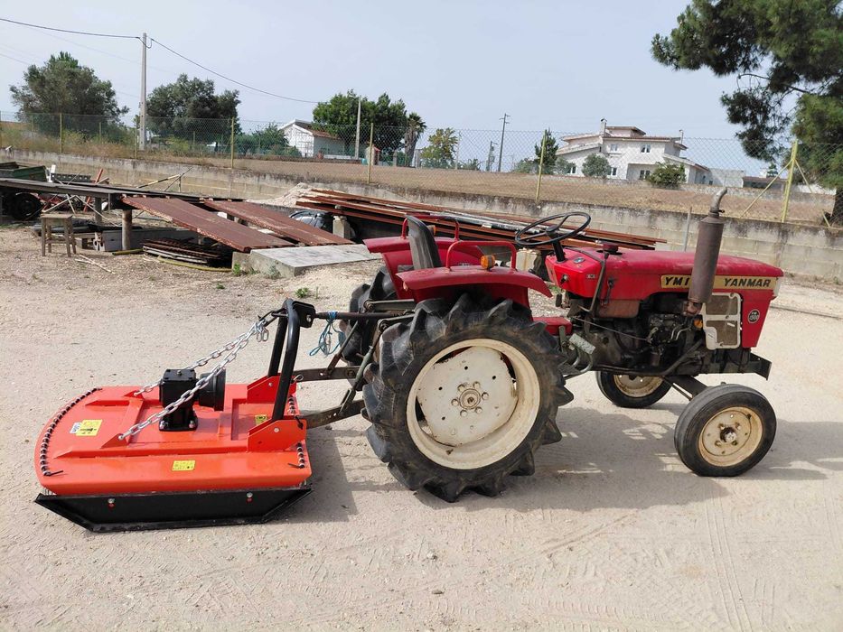 Trator Yanmar YM 1500 com corta mato novo