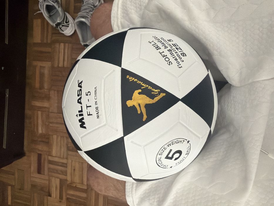 Bola de altinha.