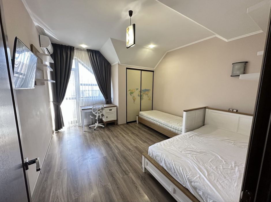 Вода та світло є!!! Генератор! Сдам будинок Аркадія, Каманіна, Сауна.