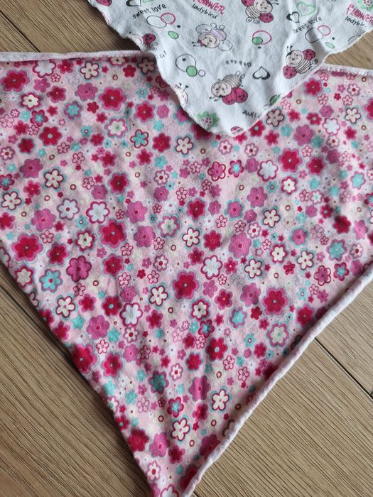 Apaszki, chustki dla dziewczynki