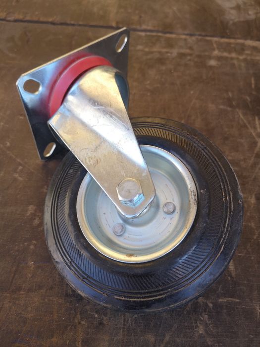 Колёса поворотные.