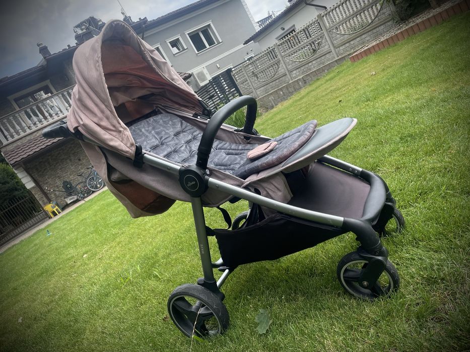 Wózek specerowy firmy Baby Desing Wave Pink