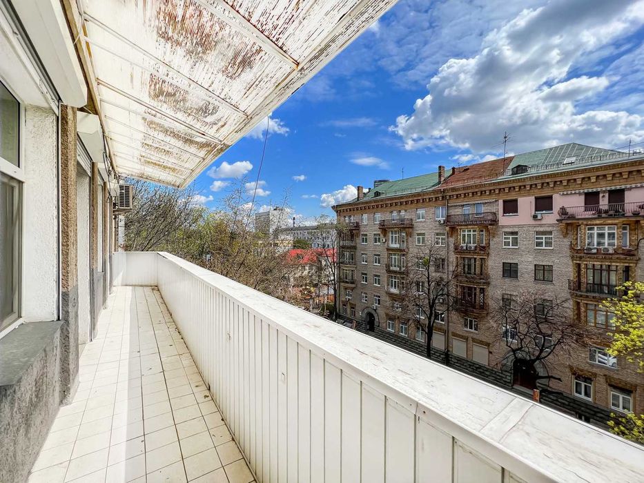 Продаж 3к квартири в Києві, Богомольця вул., 7/14 Без комісії