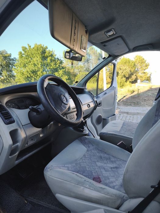Opel Vivaro 1.9CDTi 100CV//6 lugares
