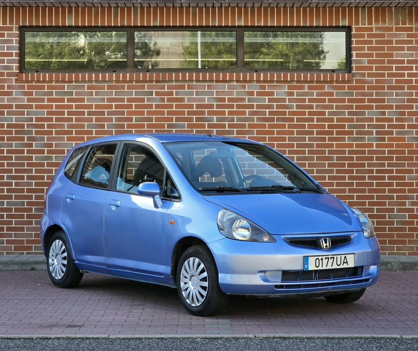 Honda Jazz 1.2 i-DSI 78cv |  AR CONDICIONADO