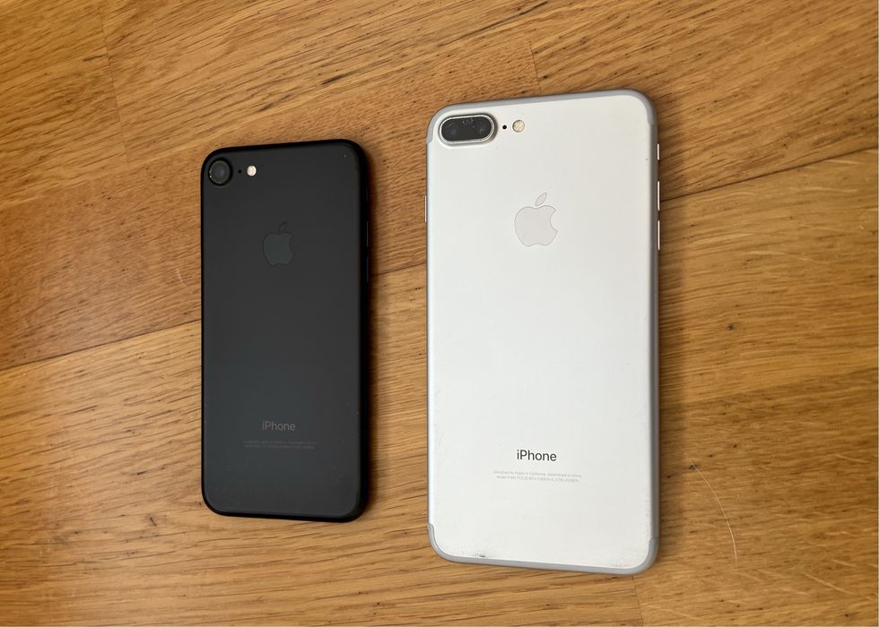 ДОНОР НА ЗАПЧАСТИ - iPhone 7 7 PLUS - 32 гб - 87-89% АКБ - ICLOUD - BLACK SILVER