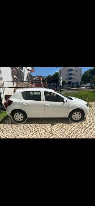Carro Dacia Sandero