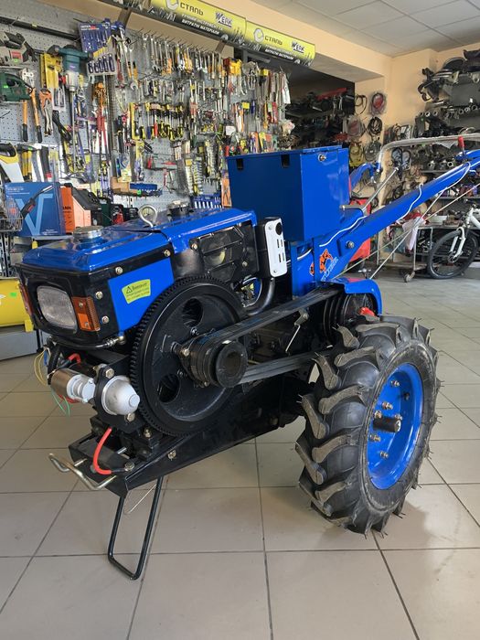 Мотоблок Зубр 8к,с. З стартером.