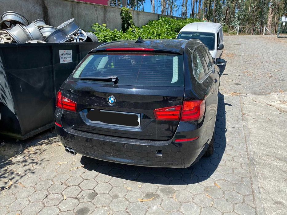 BMW Serie 5 520D de 2011 - para peças