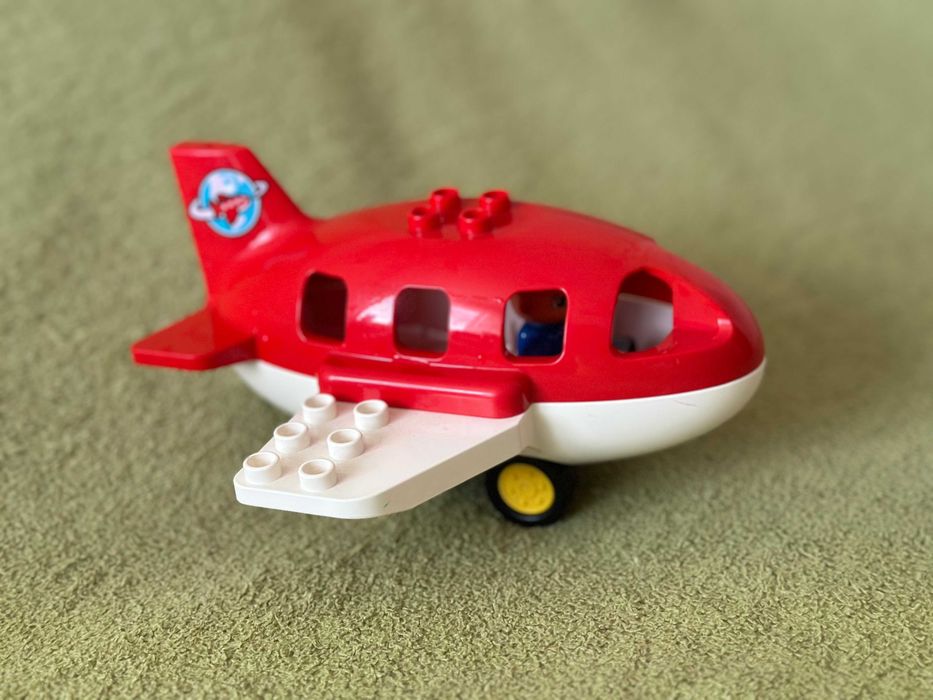 LEGO DUPLO Навколо світу та Зоопарк