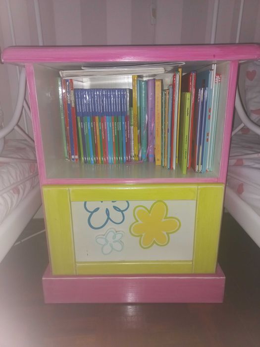 Mesa de Cabeceira Criança64729802639105120