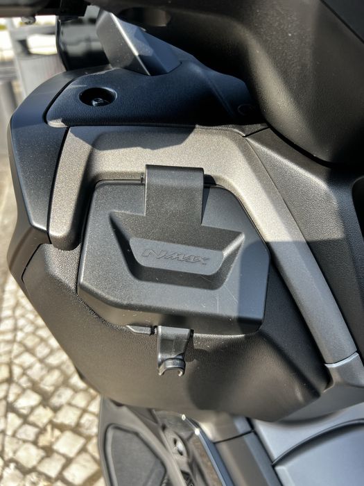 N max 125cc ano 2025
