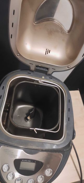 Automat do chleba Clatronic + książka