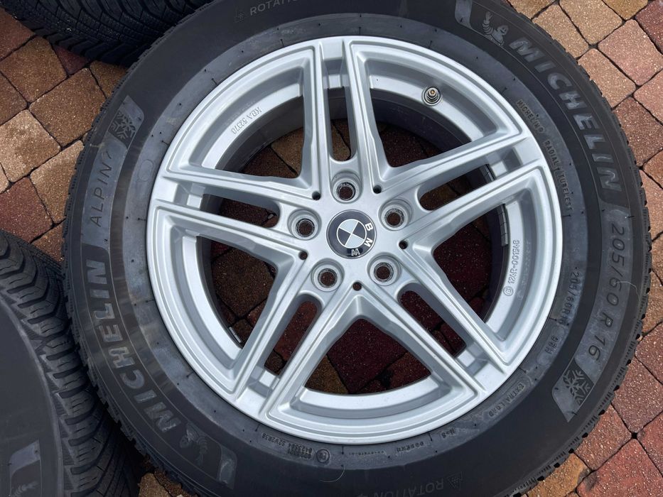 3908. Koła zimowe BMW G20 G42 5x112 ET22 205/60/16 Michelin 2024r 8mm