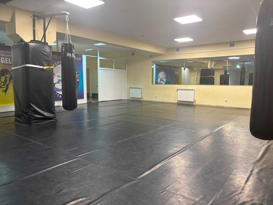 Оренда спортивного залу для єдиноборств. Печерськ. Метро.