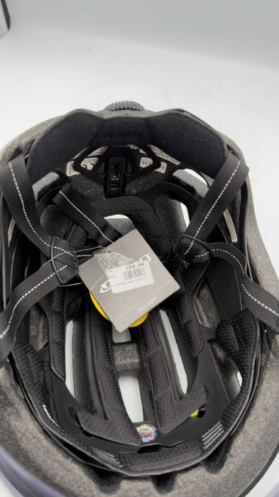 Powystawowy Kask Rowerowy Giro  Evoke Mips r. S (51-55cm)