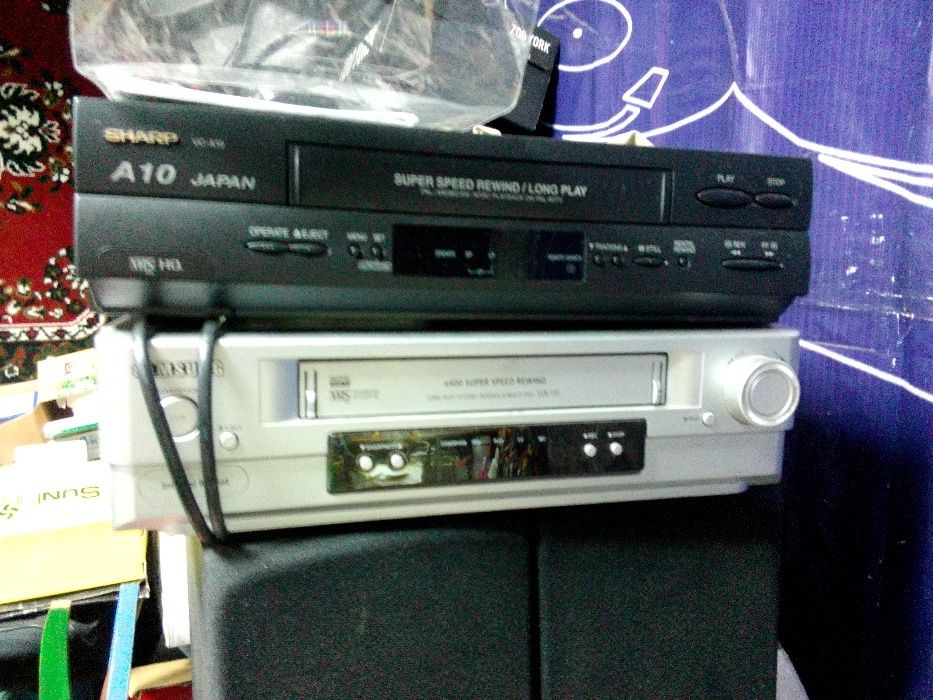 VHS видео кассеты с фильмами - 50 шт. + видик и телик