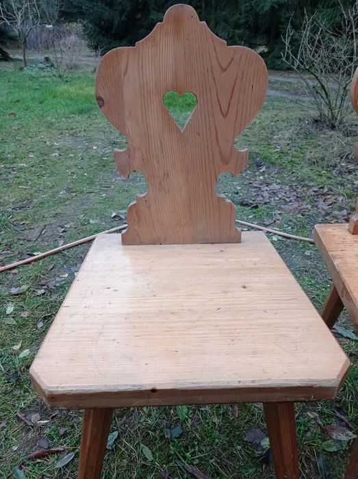 Krzesła Drewniane w stylu Górskim