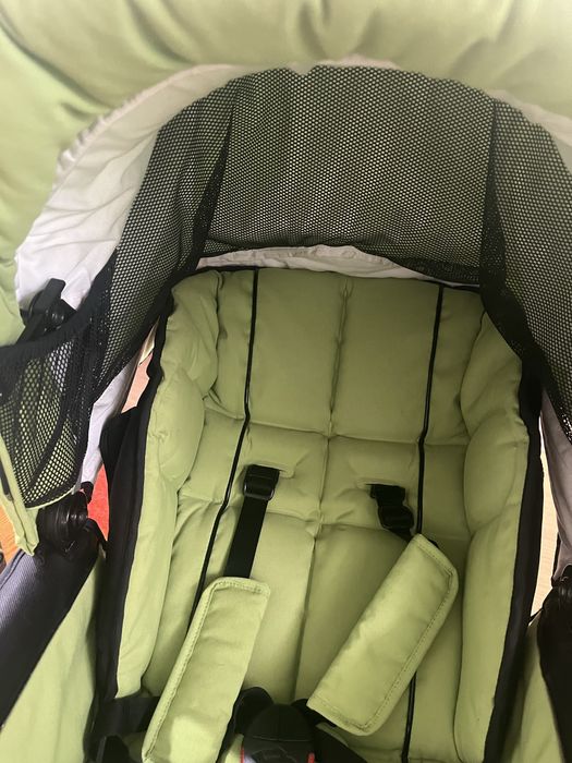 Carrinho verde, super completo  - passeio e cadeira e ovo