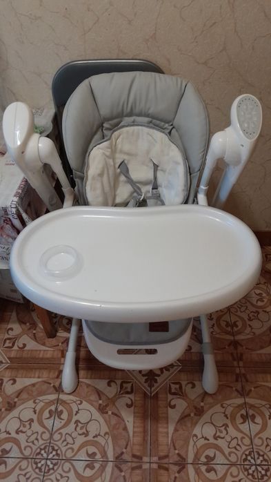 Стульчик-качеля для ребенка