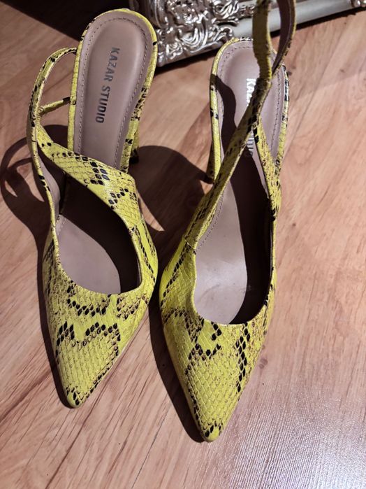 Buty KAZAR na szpilce
