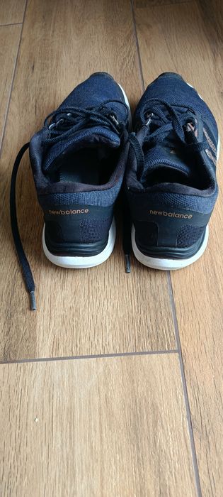 Adidasy New balance 39