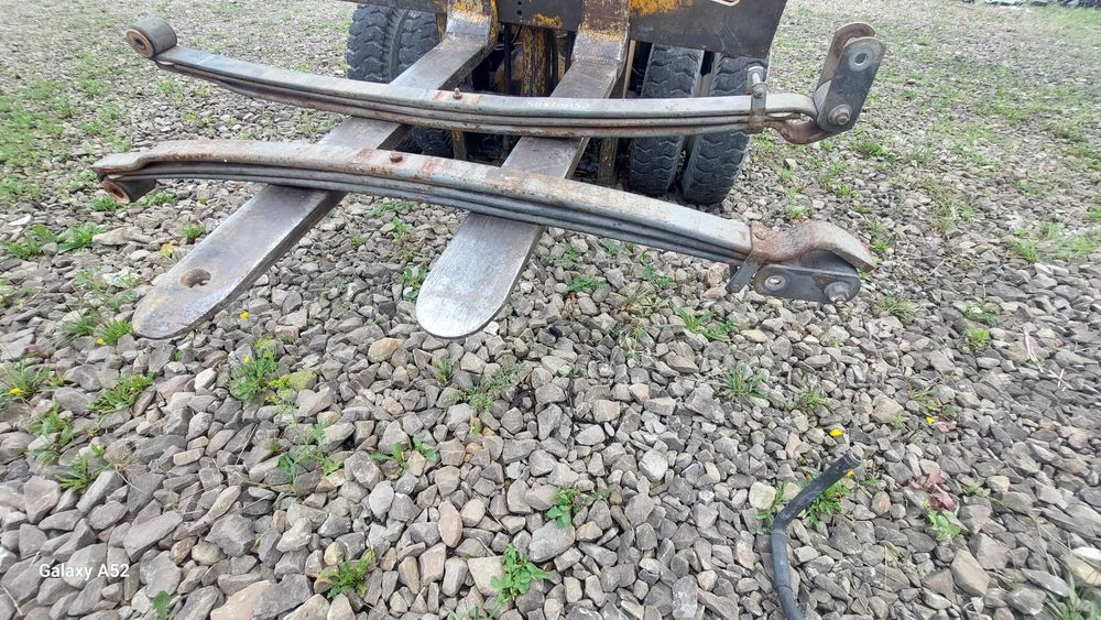 Resory Iveco Daily 3-piórowe