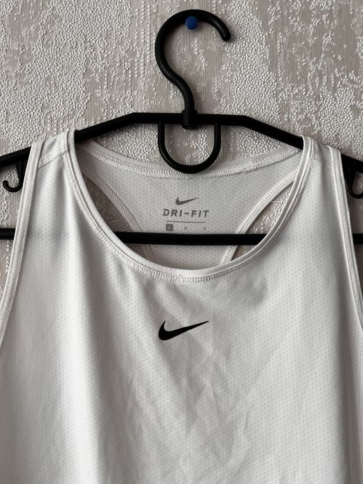 Майка жіноча NIKE DRI-FIT