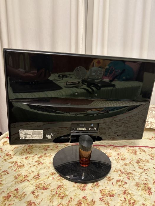 Монітор ,LG