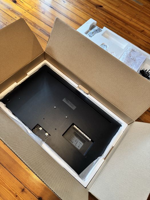 Monitor Samsung U32J590UQPX 32” 4K UHD IPS - JAK NOWY