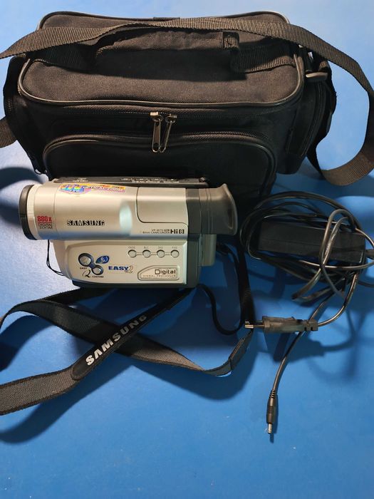 Відеокамера Самсунг Б/в в робочому стані.