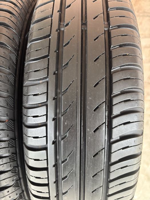 Пара літніх шин 155/65R14 Continental