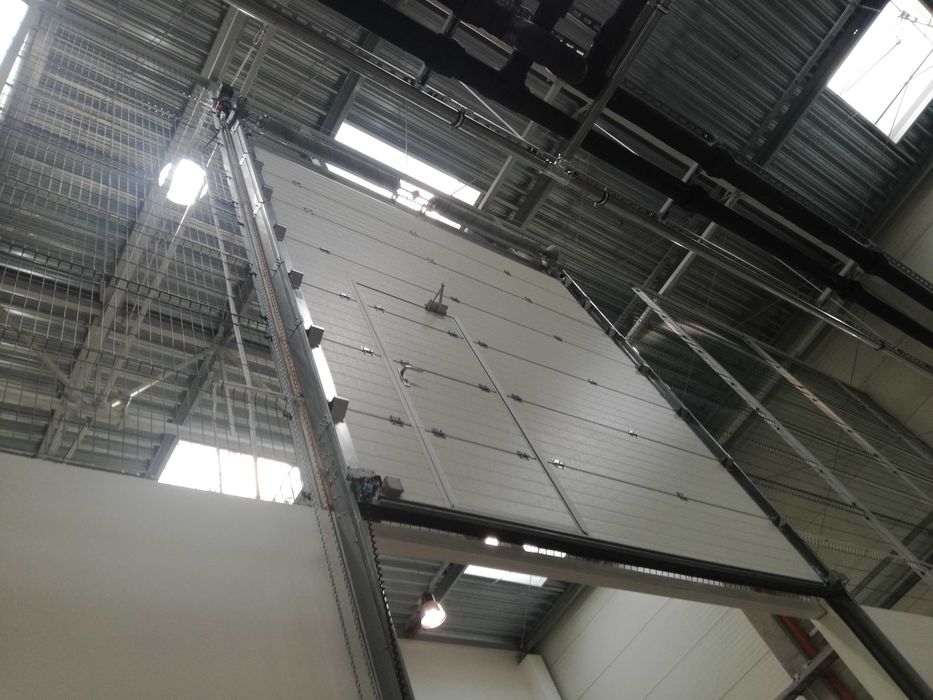 Solidna Brama Przemysłowa Idealna do Magazynu / Hali / Firmy GARWOLIN