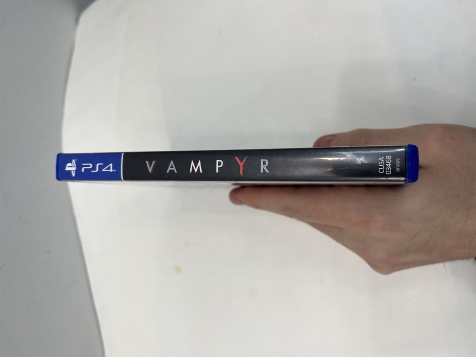 Диск игра для PS4 Vampyr
