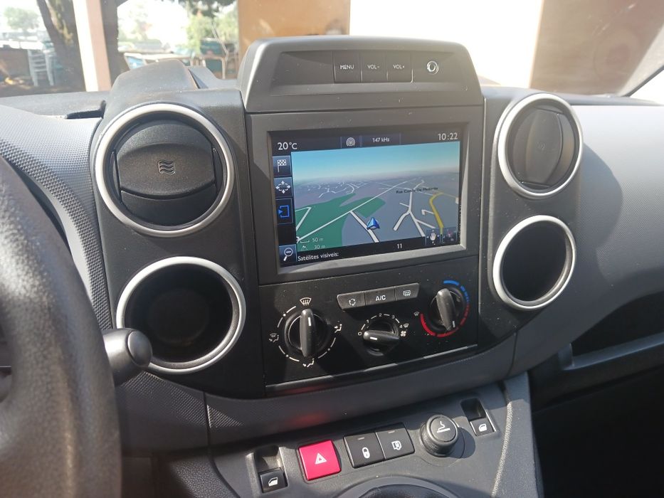 Peugeot Partner 08- 2018 1.6 BlueHDi 90 cv com GPS carplay em excelente estado