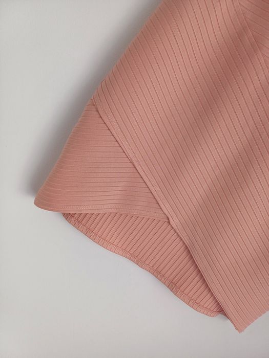 Spódniczka kopertowa różowa H&M Divided rozm. S (36) używana