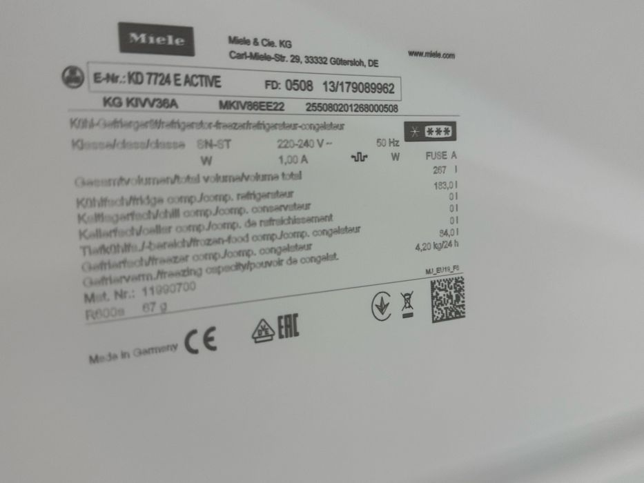 Холодильник  KD 7724 E Active з морозильною камерою