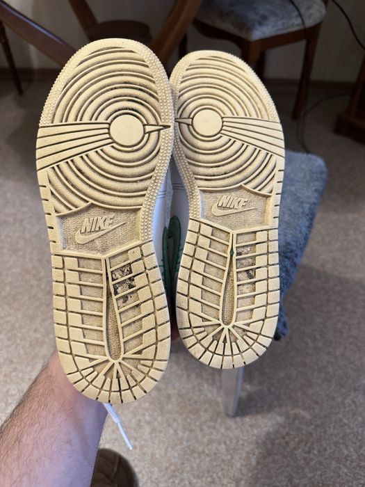 Nike air jordan 1 mid ice cream