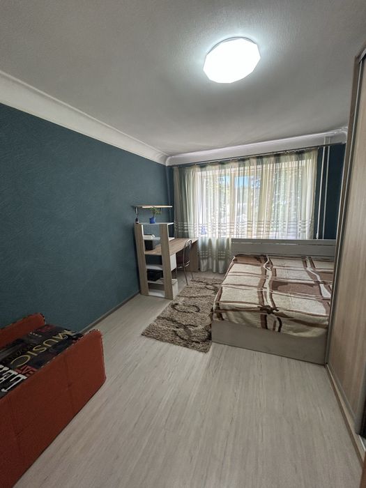 3 кім.Бельгігійська 3 поверх