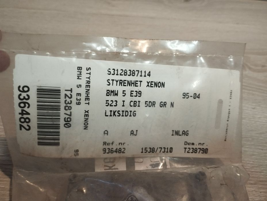 BMW 5 E39 Moduł poziomowanie świateł Xenon  ]19
