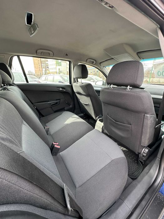 Продам Opel Astra  2016 рік можлива розстрочка,кредит,обмін!