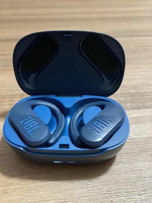 JBL Headphones/Auriculares
