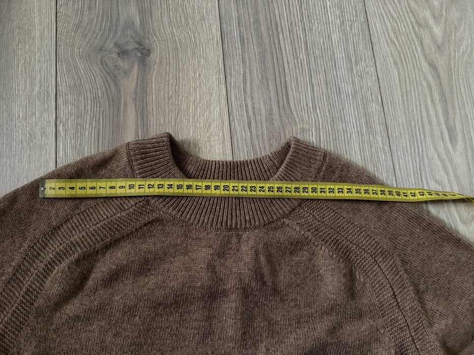 Вовняний светр next
