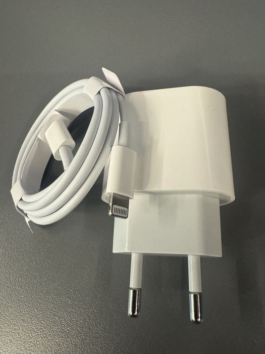 Kostka USB-C + Kabel Lightning do iPhone