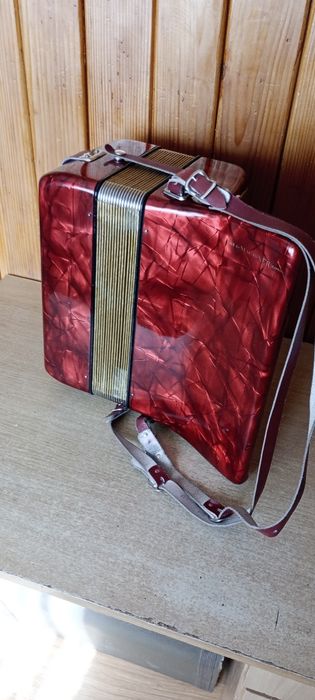 Akordeon Hohner Student 40- b,  2- chór.