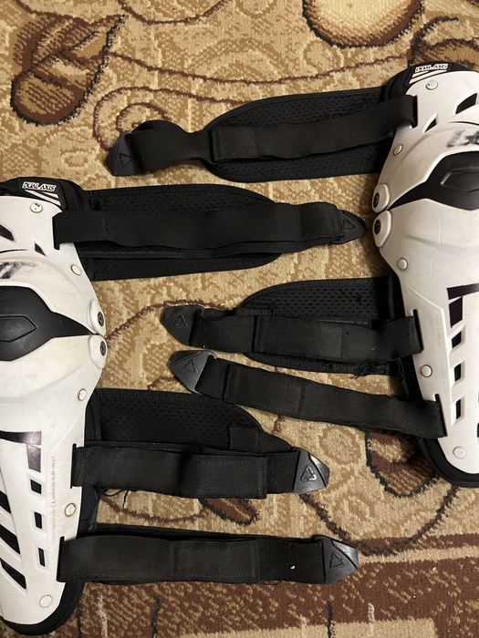 Наколінники Leatt Dual Axis L/XL